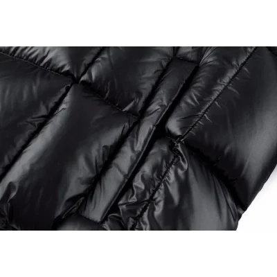 Пуховик Miu Miu Quilted Crop "Black" фото № 3 Пуховик Miu Miu Quilted Crop "Black" фото № 3