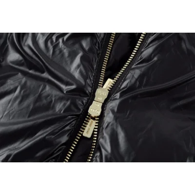 Пуховик Miu Miu Quilted Crop "Black" фото № 4 Пуховик Miu Miu Quilted Crop "Black" фото № 4