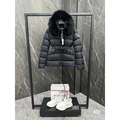 Пуховик Moncler Boed Hooded Shearling-Trimmed Short Down Jacket "All Black" фото № 2