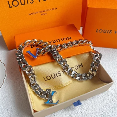 Подвеска Louis Vuitton Chain With Logo Clasp "Silver" фото № 2