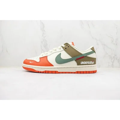 Nike SB Dunk Low "Unefeated" фото № 2 Nike SB Dunk Low "Unefeated" фото № 2