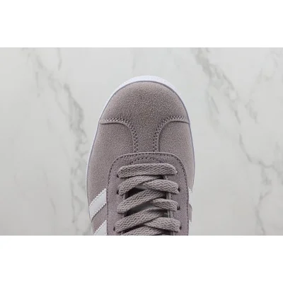 Adidas Gazelle "Light Grey/White" фото № 4 Adidas Gazelle "Light Grey/White" фото № 4