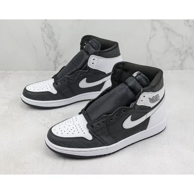 Air Jordan 1 Retro High OG "RE2PECT" фото № 5