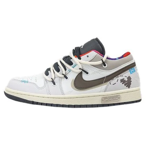 Air Jordan 1 Low "Chocolate Brown/Grey/White Lacing"