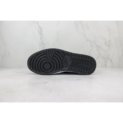 Air Jordan 1 Mid "Invert" фото № 8 Air Jordan 1 Mid "Invert" фото № 8