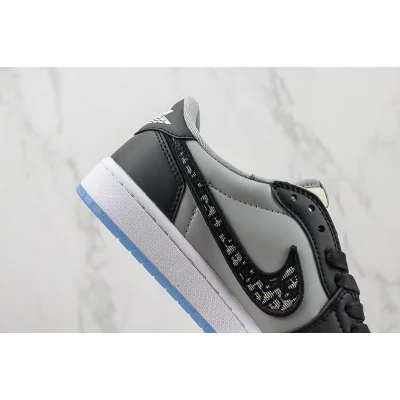Dior x Air Jordan 1 Low "Dior/Dark Grey" фото № 3