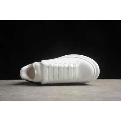 Alexander McQueen Oversized Sneaker "White/Black" фото № 3