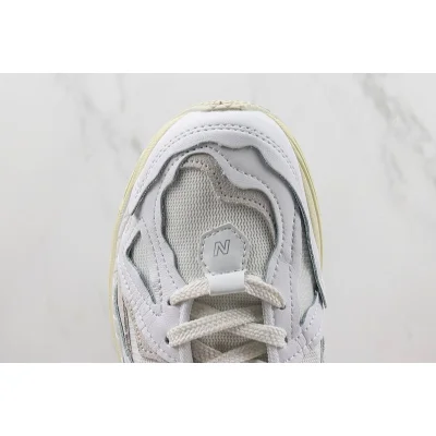 New Balance 1906R Protection Pack "White" фото № 4