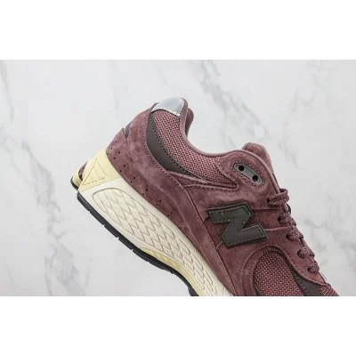 New Balance 2002R "Truffle" фото № 3