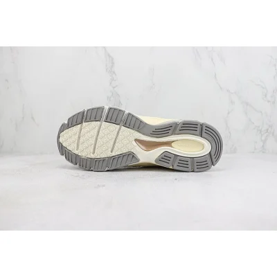 New Balance 990V4 "Milk White/Beige" фото № 8 New Balance 990V4 "Milk White/Beige" фото № 8