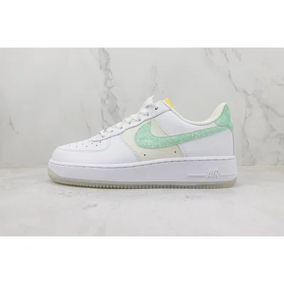 Nike Air Force 1 Low GS "Paisley Easter" фото № 2