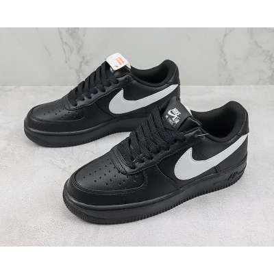 Nike Air Force 1 Low "White/Black/Magnified Hook" фото № 5 Nike Air Force 1 Low "White/Black/Magnified Hook" фото № 5
