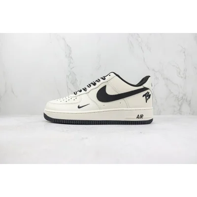 Terror Squad x Nike Air Force 1 Low "Pearl White/Black" фото № 2 Terror Squad x Nike Air Force 1 Low "Pearl White/Black" фото № 2