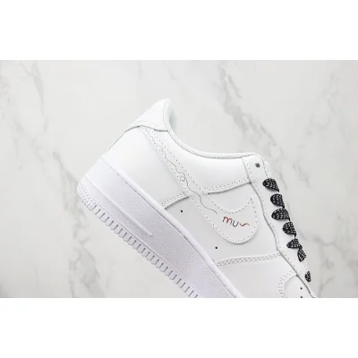 Nike Air Force 1 Low "Script Swoosh" фото № 3