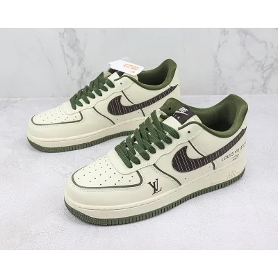 Louis Vuitton x Nike Air Force 1 Low "Hatching/Olive Green" фото № 5 Louis Vuitton x Nike Air Force 1 Low "Hatching/Olive Green" фото № 5