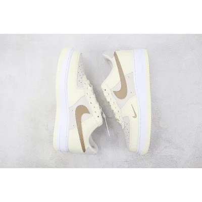 Nike Air Force 1 Low "SE Beige" фото № 6