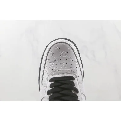 Louis Vuitton x Nike Air Force 1 Low "White" фото № 4