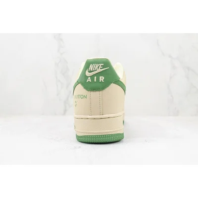 Louis Vuitton x Nike Air Force 1 Low "Beige/White/Leaf Green" фото № 9 Louis Vuitton x Nike Air Force 1 Low "Beige/White/Leaf Green" фото № 9