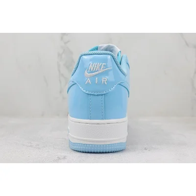 Nike Air Force 1 Low "North Carolina Blue" фото № 9 Nike Air Force 1 Low "North Carolina Blue" фото № 9