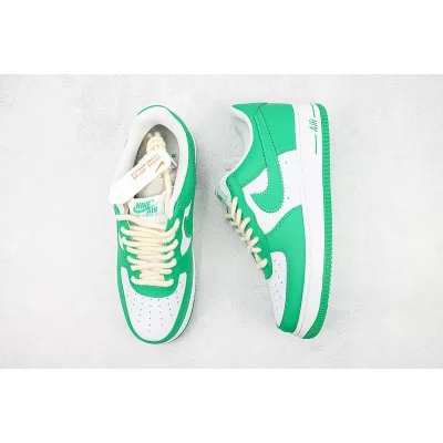 Nike Air Force 1 Low "White/Green" фото № 7 Nike Air Force 1 Low "White/Green" фото № 7