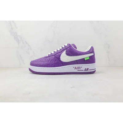 Louis Vuitton x Nike Air Force 1 Low "Purple/White/Monogram" фото № 2 Louis Vuitton x Nike Air Force 1 Low "Purple/White/Monogram" фото № 2