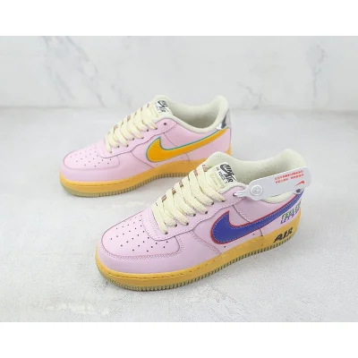 Nike Air Force 1 Low "Feel Free Let’s Talk" фото № 5 Nike Air Force 1 Low "Feel Free Let’s Talk" фото № 5