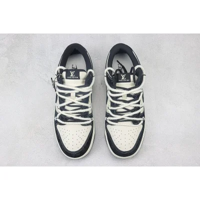 Louis Vuitton x Nike Dunk Low "Core Black/White/Double Lacing" фото № 7