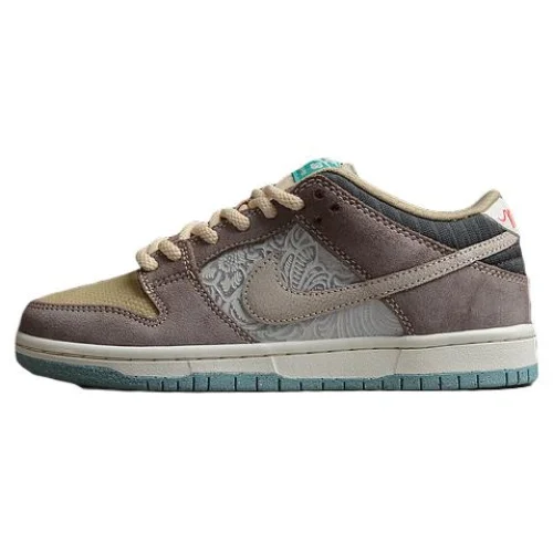 Nike Dunk Low SB "Big Money Savings"