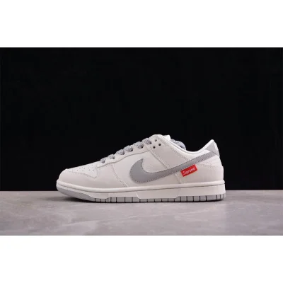 Supreme x Nike Dunk Low "Beige/Gray" фото № 5 Supreme x Nike Dunk Low "Beige/Gray" фото № 5