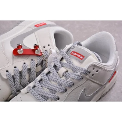 Supreme x Nike Dunk Low "Beige/Gray" фото № 4 Supreme x Nike Dunk Low "Beige/Gray" фото № 4