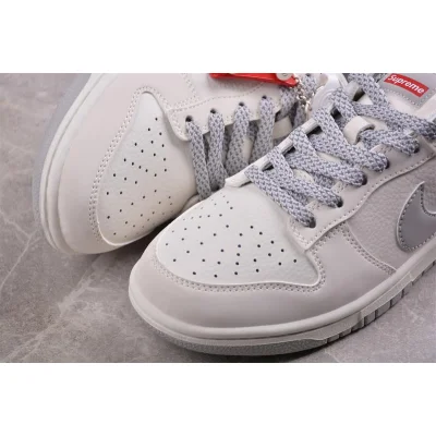 Supreme x Nike Dunk Low "Beige/Gray" фото № 3 Supreme x Nike Dunk Low "Beige/Gray" фото № 3
