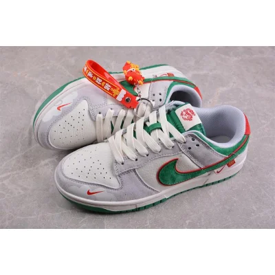 Nike Dunk Low "Gray/Green/Red" фото № 3