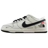 The North Face x Nike SB Dunk Low Supreme "White/Black"