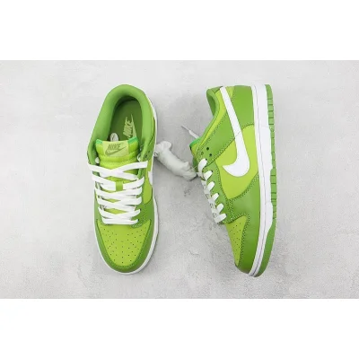Nike Dunk Low "Green Apple" фото № 6 Nike Dunk Low "Green Apple" фото № 6