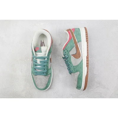 Otomo Katsuhiro x Nike SB Dunk Low "Dark Aqua/Peach" фото № 6