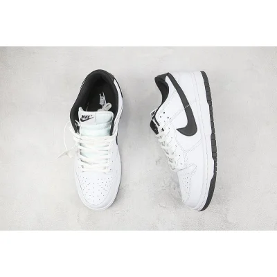 Nike Dunk Low "Panda" фото № 6