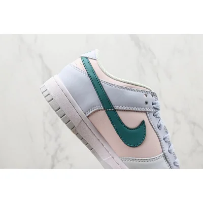 Nike Dunk Low GS "Mineral Teal" фото № 4 Nike Dunk Low GS "Mineral Teal" фото № 4