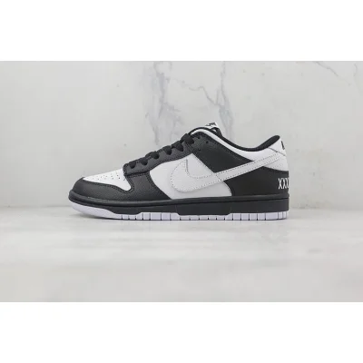 Nike SB Zoom Dunk Low "Black/White" фото № 2 Nike SB Zoom Dunk Low "Black/White" фото № 2