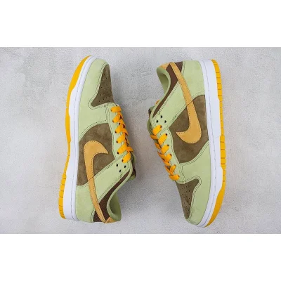 Nike Dunk Low "Dusty Olive" фото № 6 Nike Dunk Low "Dusty Olive" фото № 6