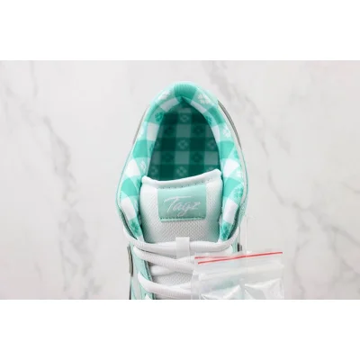 Tagz Footwear x Nike Dunk Low "Tiffany Lobster" фото № 5 Tagz Footwear x Nike Dunk Low "Tiffany Lobster" фото № 5