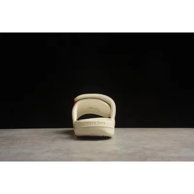 Nike Offcourt Adjust Slide "Sanddrift Picante Red" фото № 5 Nike Offcourt Adjust Slide "Sanddrift Picante Red" фото № 5