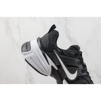 Nike Runtekk "Black/White" фото № 4 Nike Runtekk "Black/White" фото № 4