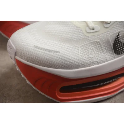 Nike Vomero Premium "Light Bone/Black/Chalk" фото № 4 Nike Vomero Premium "Light Bone/Black/Chalk" фото № 4
