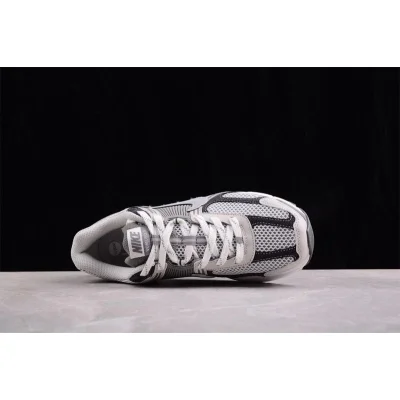 Nike Zoom Vomero 5 "White/Grey" фото № 8
