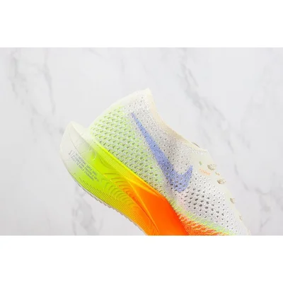 Nike ZoomX Vaporfly 3 "Total Orange/Cobalt Bliss" фото № 4 Nike ZoomX Vaporfly 3 "Total Orange/Cobalt Bliss" фото № 4