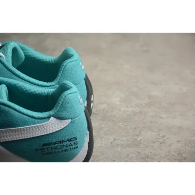 Mercedes-AMG Petronas F1 x Puma Future Cat OG "White Spectra Green" фото № 9 Mercedes-AMG Petronas F1 x Puma Future Cat OG "White Spectra Green" фото № 9