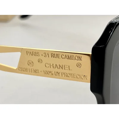 Солнцезащитные очки Balenciaga Temples With Inscriptions "Black" фото № 3