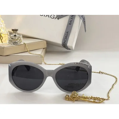 Солнцезащитные очки Balenciaga Round Shaped And One Side Inscription "Gray" фото № 2