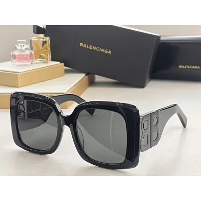Солнцезащитные очки Balenciaga Wide Glasses Temples With Letters "Black" фото № 2