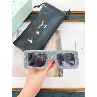 Солнцезащитные очки Off White Big Logo On Temples "Gray/Silver" фото № 2 Солнцезащитные очки Off White Big Logo On Temples "Gray/Silver" фото № 2